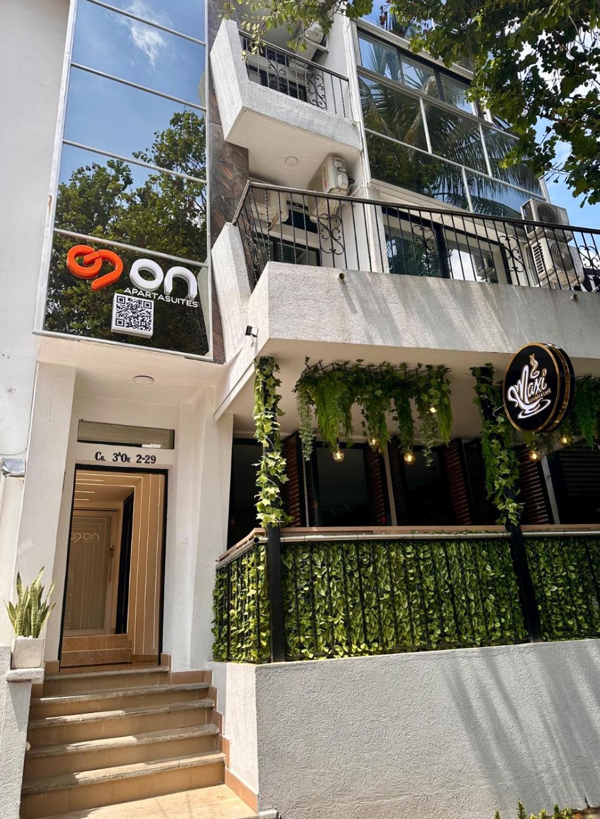 On Apartasuites Cali Exterior photo